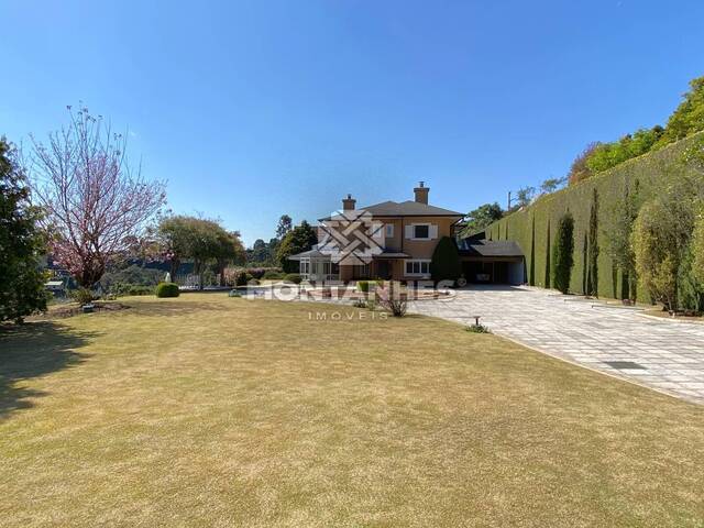 #1235 - Casa para Venda em Campos do Jordão - SP